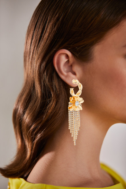 Striking Twisted Hoop Fringe Earrings Model